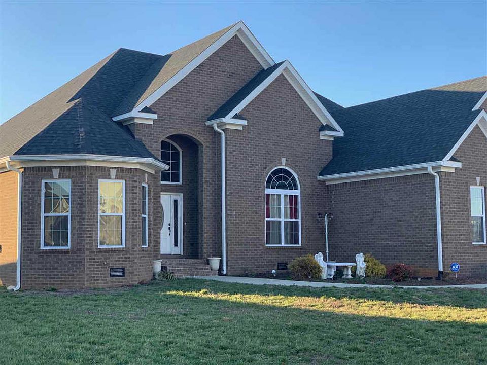 1st image of 1303 Beaumont Dr