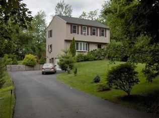 62 Hemlock St, Leicester, MA 01524