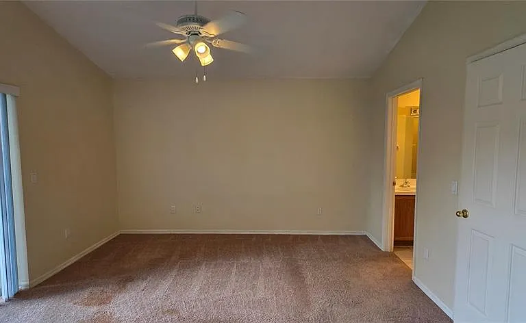 2546 Siena Way — Photo 28