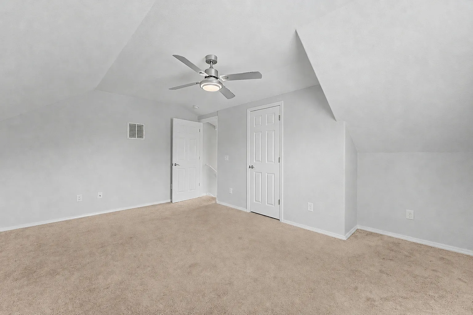 3 bed, 1747 sqft, $1,450 — Photo 3