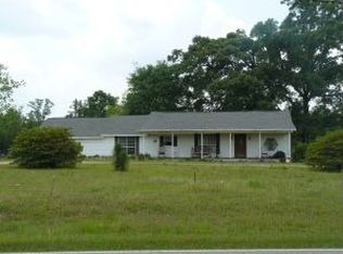 225 T Smith Rd, Hattiesburg, MS 39401