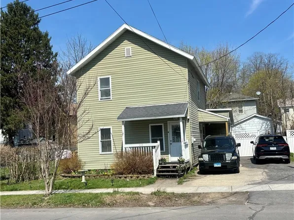 28 Delevan St, Auburn, NY 13021