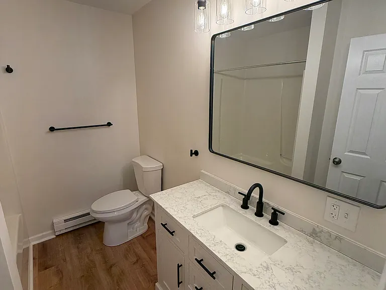 600 Sherwood Ave #604-1 — Photo 8