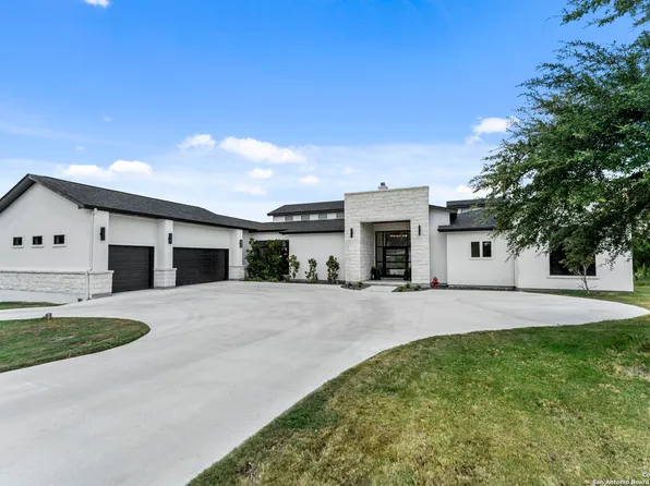 318 Upland Court, Canyon Lake, TX 78133