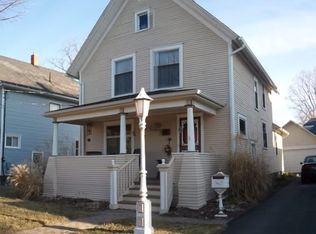 225 Moores River Dr, Lansing, MI 48910