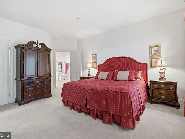 14140 Seneca Rd — Photo 100