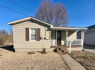 836 Pine St, East Alton, IL 62024