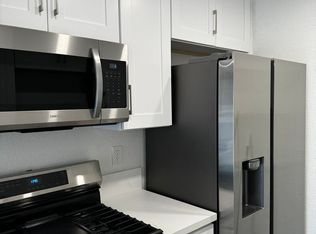 645 N Pomona Ave APT B, Fullerton, CA 92832