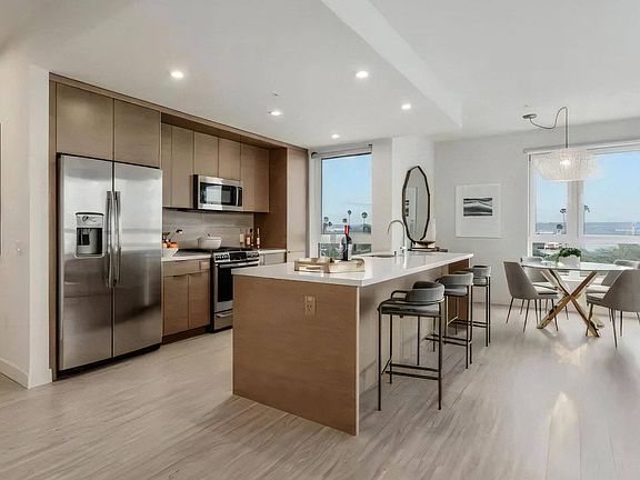 Large Kitchen Spaces with Dining Nook