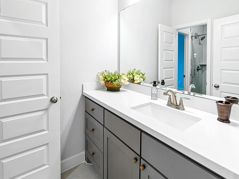 5615 Logan Ridge Ln — Photo 39
