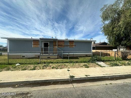 2nd image of 102 Northrup St