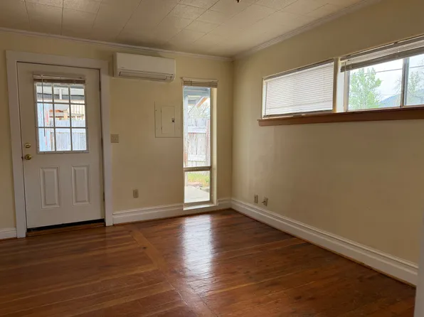 (undisclosed Address), Hornbrook, CA 96044