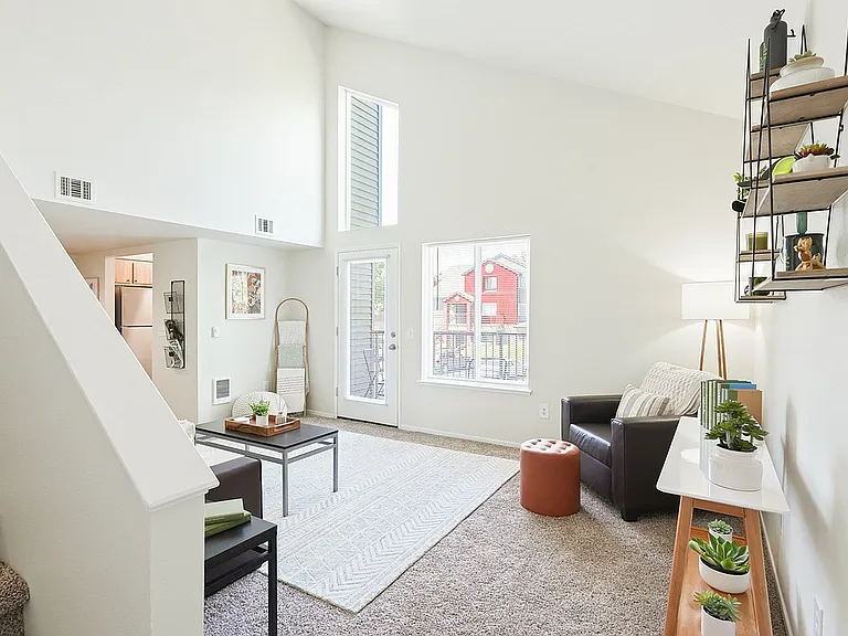3225 Kinsrow Ave - WEB-16 (1)