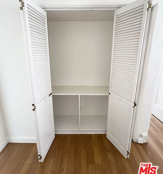 439 N Van Ness Ave — Photo 7