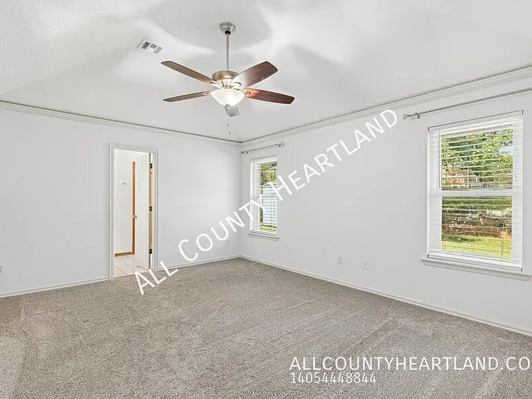 8801 Scirocco Cir — Photo 7