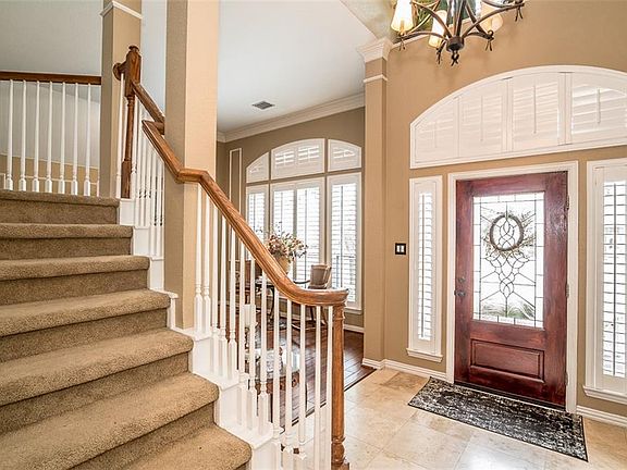 3rd image of 2100 Heather Ct