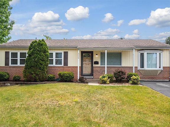 2nd image of 4936 Cherry Blossom Ln