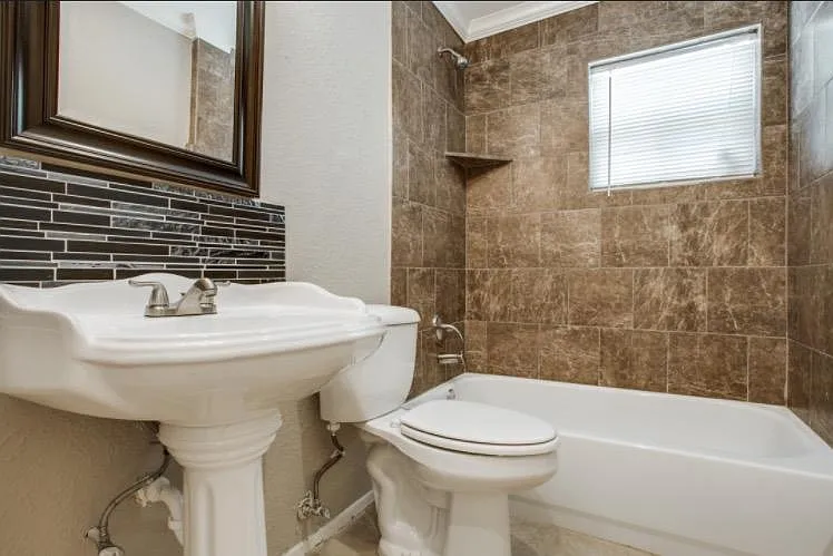 3401 Sidney Dr — Photo 9