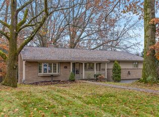 2610 Cedarvue Dr, Pittsburgh, PA 15241