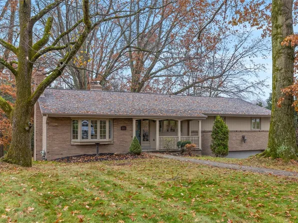 2610 Cedarvue Dr, Pittsburgh, PA 15241