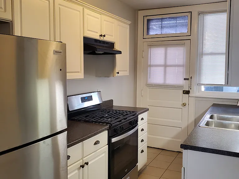 900 Washington St #2B — Photo 10