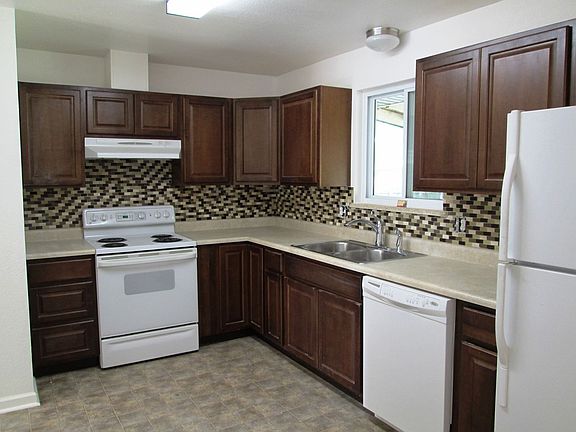 4th image of 1611 Mount Evans Dr