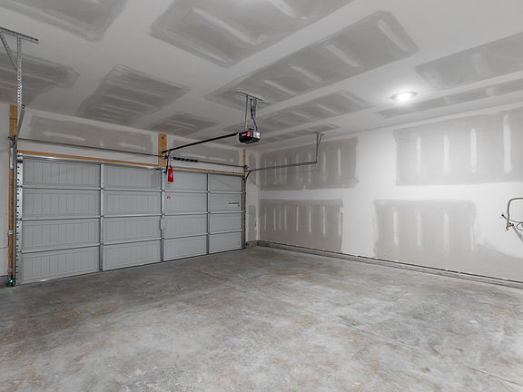 5th image of 8465 Mulberry Way