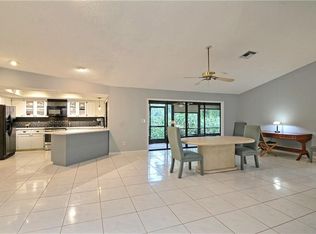 185 E Forest Park Dr, Vero Beach, FL 32962