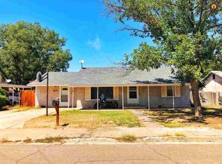 706 W Centre Ave, Artesia, NM 88210