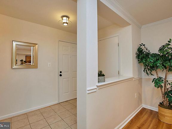 5th image of 3334 Lakeside View Dr