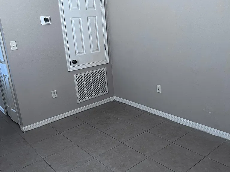 3459 Parkridge Cir #103 — Photo 13