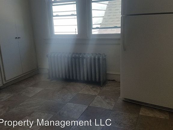 4th image of 3706 E Pulaski Ave APT 3