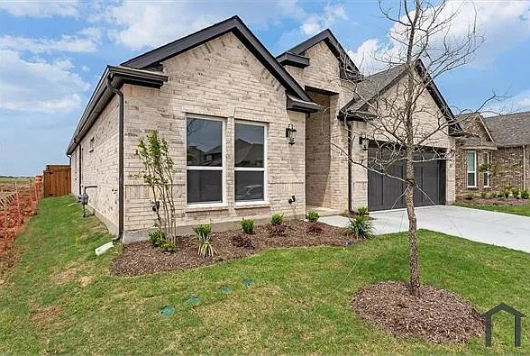 4 bed, 2182 sqft, $2,995 — Photo 1