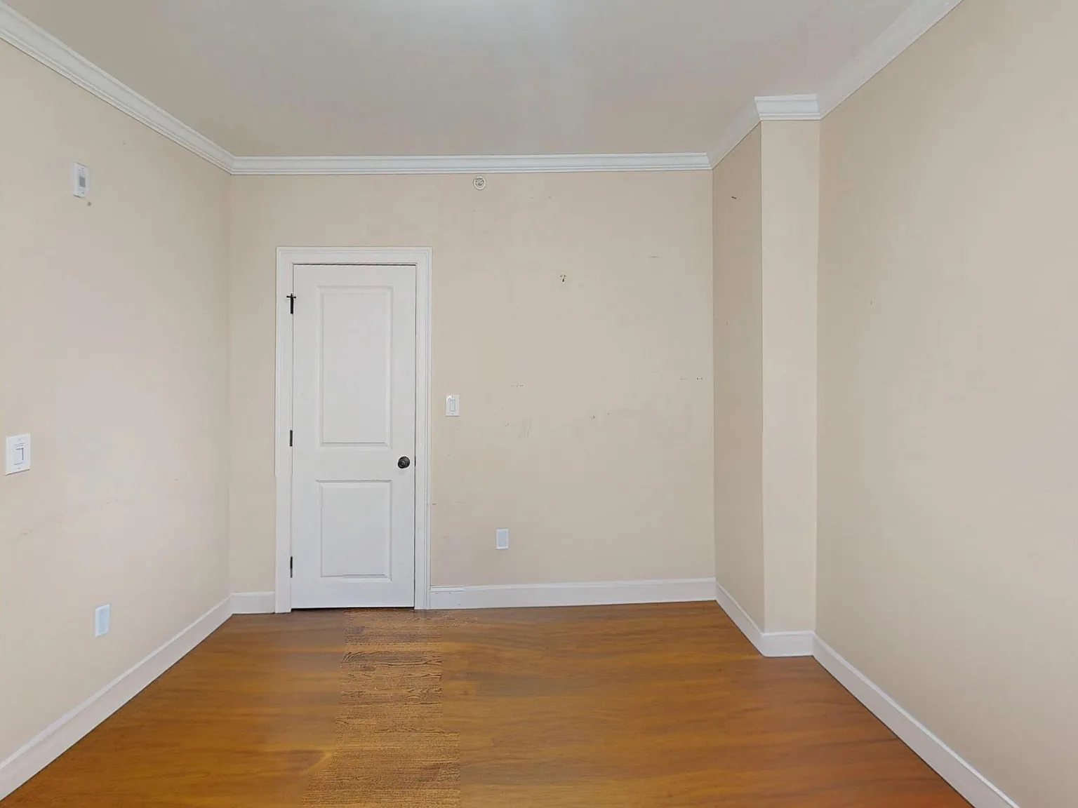 2 bed, 800 sqft, $2,575 — Photo 4