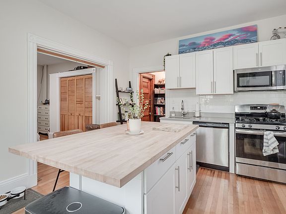 2nd image of 3 Monmouth St #1