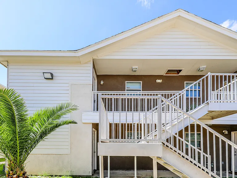 2601 Lomas Del Sur Blvd — Photo 3