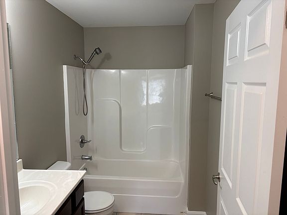 2nd image of 404 Southern Cross Dr #7