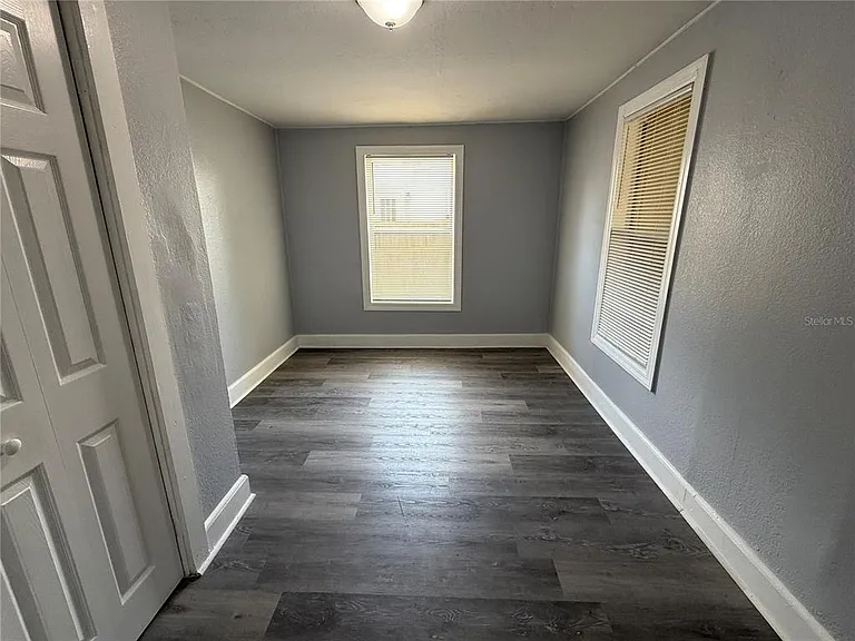 313 S Palm Ave — Photo 8