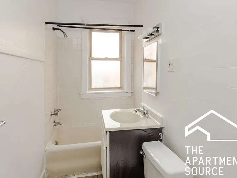 2111 Grove Ave #110 — Photo 7