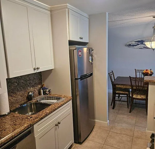 2121 N Ocean Blvd #405 — Photo 2