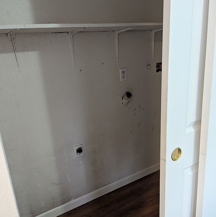 washer and dryer hook up in kitchen closet