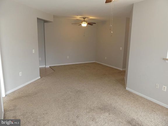 3rd image of 1314 Scottsdale Dr Unit 268