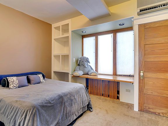 5th image of 19 Charlton Pl