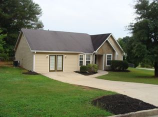 1090 Country Park Dr, Douglasville, GA 30134