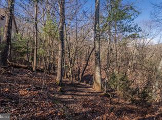 141 Laird Pl, McGaheysville, VA 22840