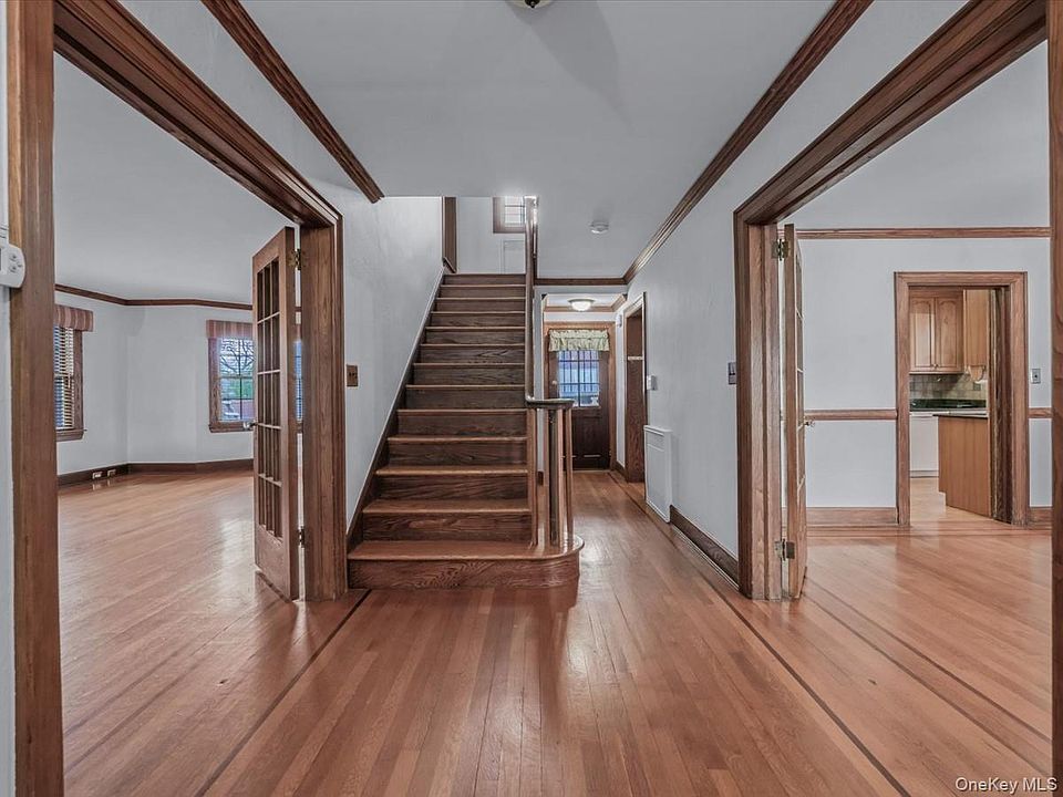 2807 157th Street, Flushing, NY 11354 | Zillow