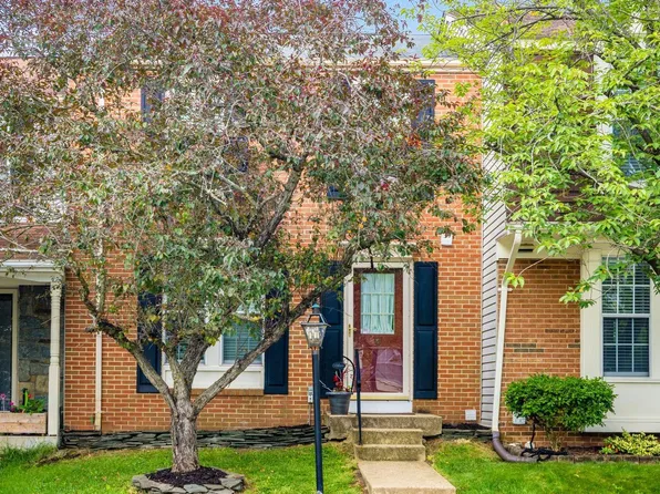 6010 Sweet Pea Ct, Alexandria, VA 22310