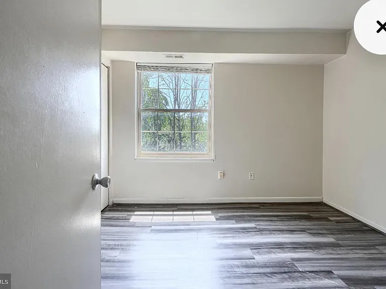 14 Mountbatten Ct — Photo 12