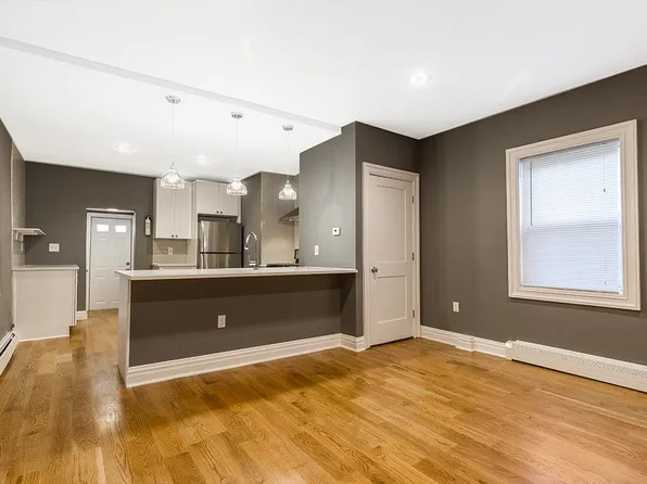 194 Hopkins Avenue image 5 of 21