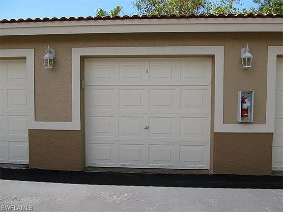 3rd image of 6650 Huntington Lakes Cir APT 203